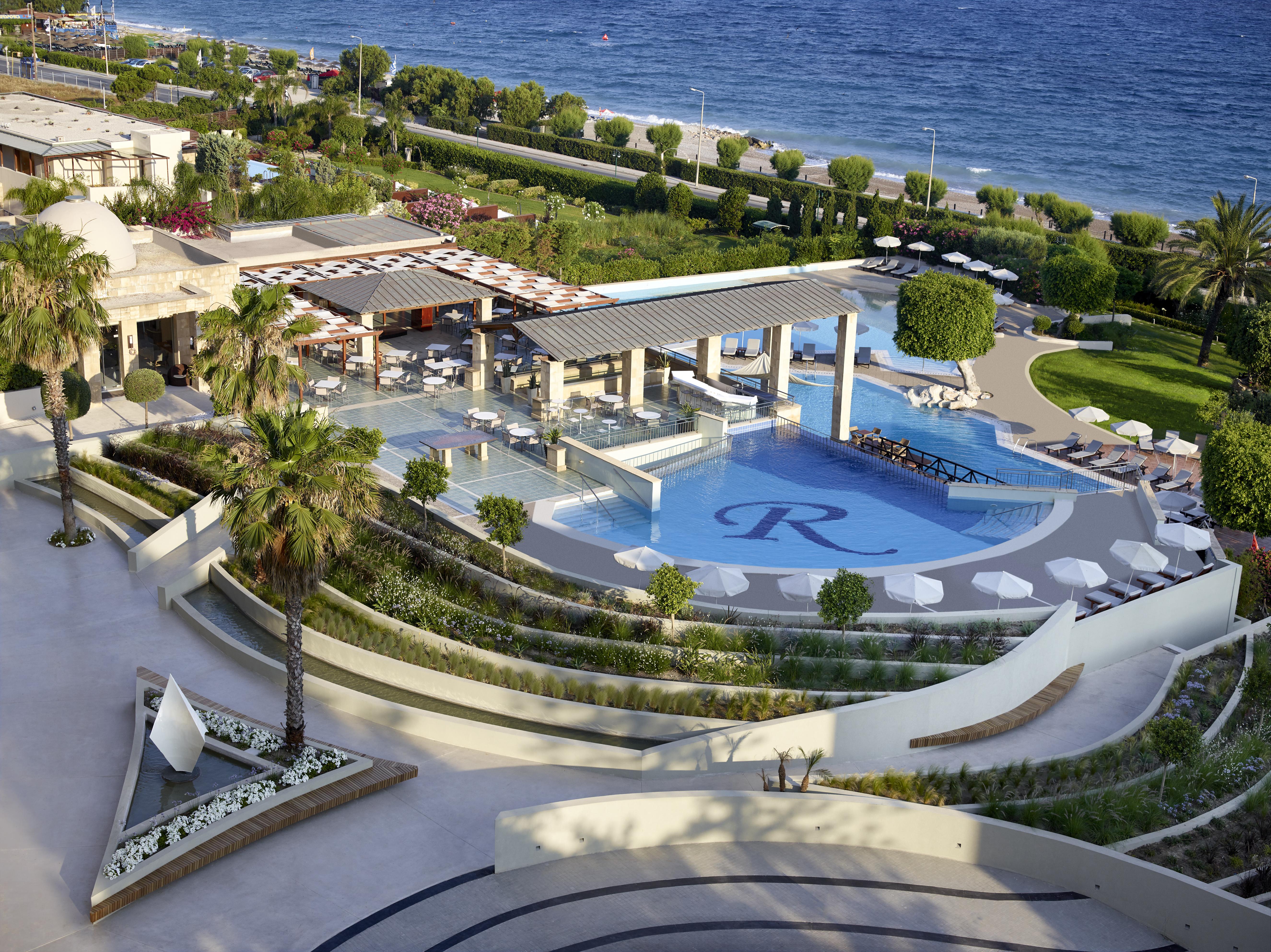 Amus Hotel & Spa Ixia  Exterior foto The pool at the 512